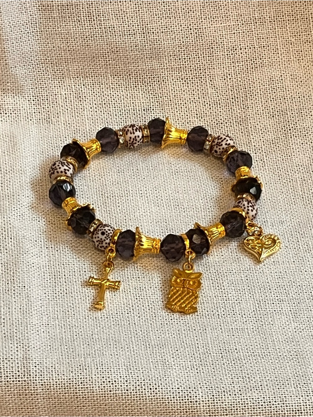 Gold Charm Black and Cream Beaded Stretch Bracelet